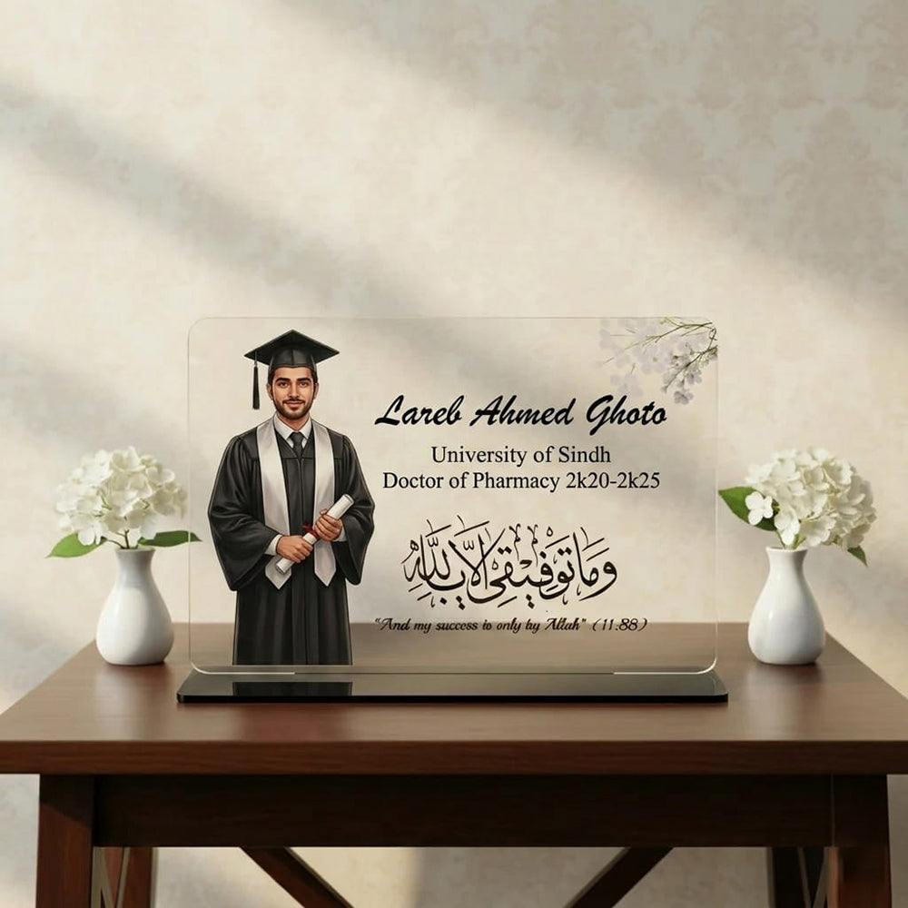 Custom Graduation Frame Male